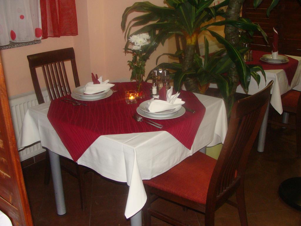 Lugarnica Bed & Breakfast Zagreb Bagian luar foto