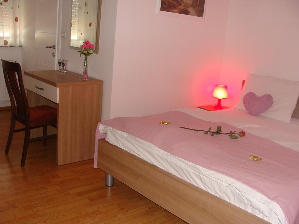 Lugarnica Bed & Breakfast Zagreb Ruang foto